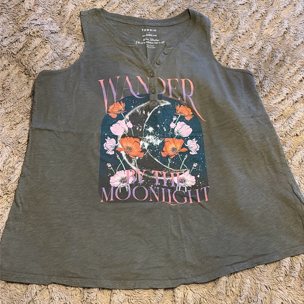 Torrid size 1 olive green “Wander by the moonlight” comfort classic muscle tank